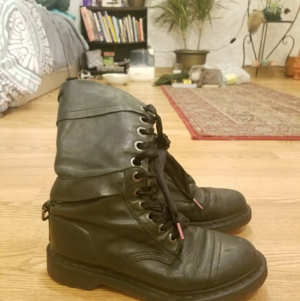 Women's Dr. Martens Triumph Ribbon Lace boot